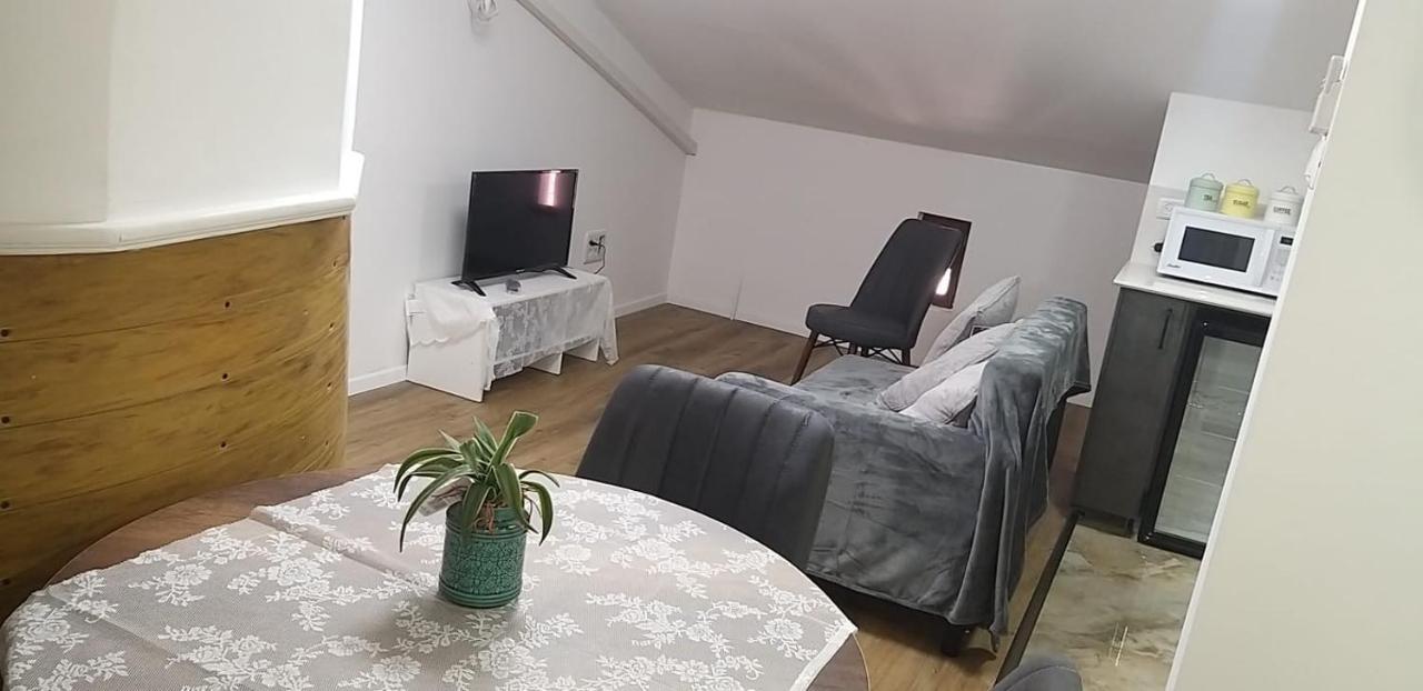 Attic Ben Gurion 42 Lejlighed Haifa Eksteriør billede